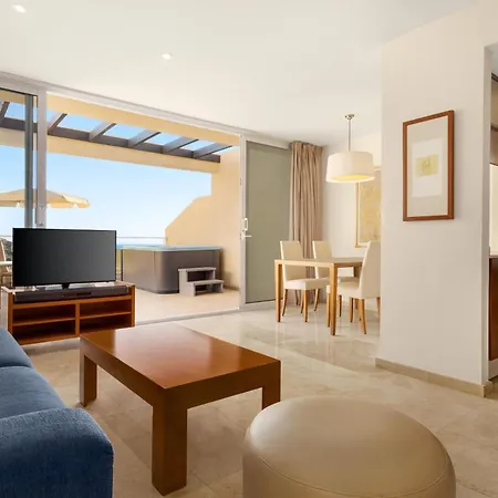 Aparthotel Wyndham Residences 4*